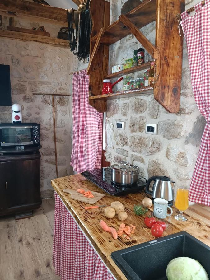The Old Stable 1861 Villa Imotski Exteriör bild